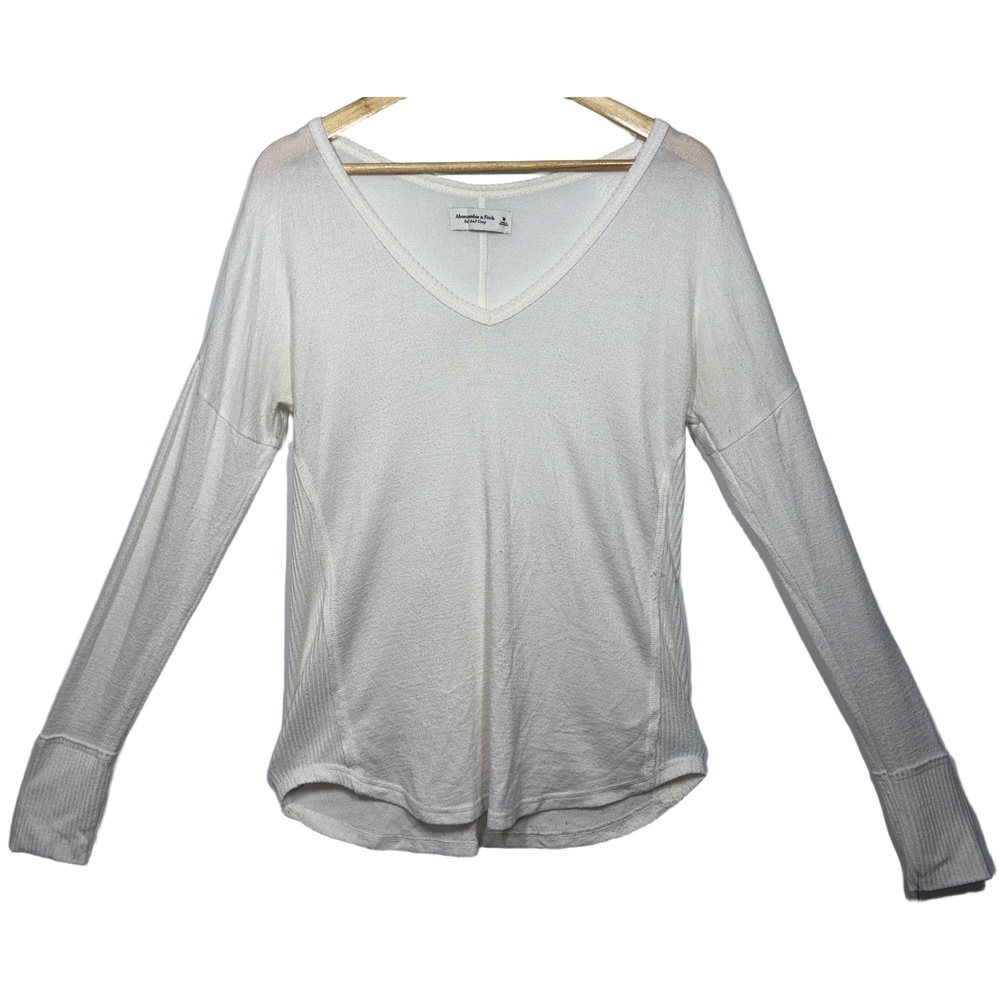 Abercrombie & Fitch Soft AF Cozy White Knit Long Sleeve V-Neck Sweater Size M
